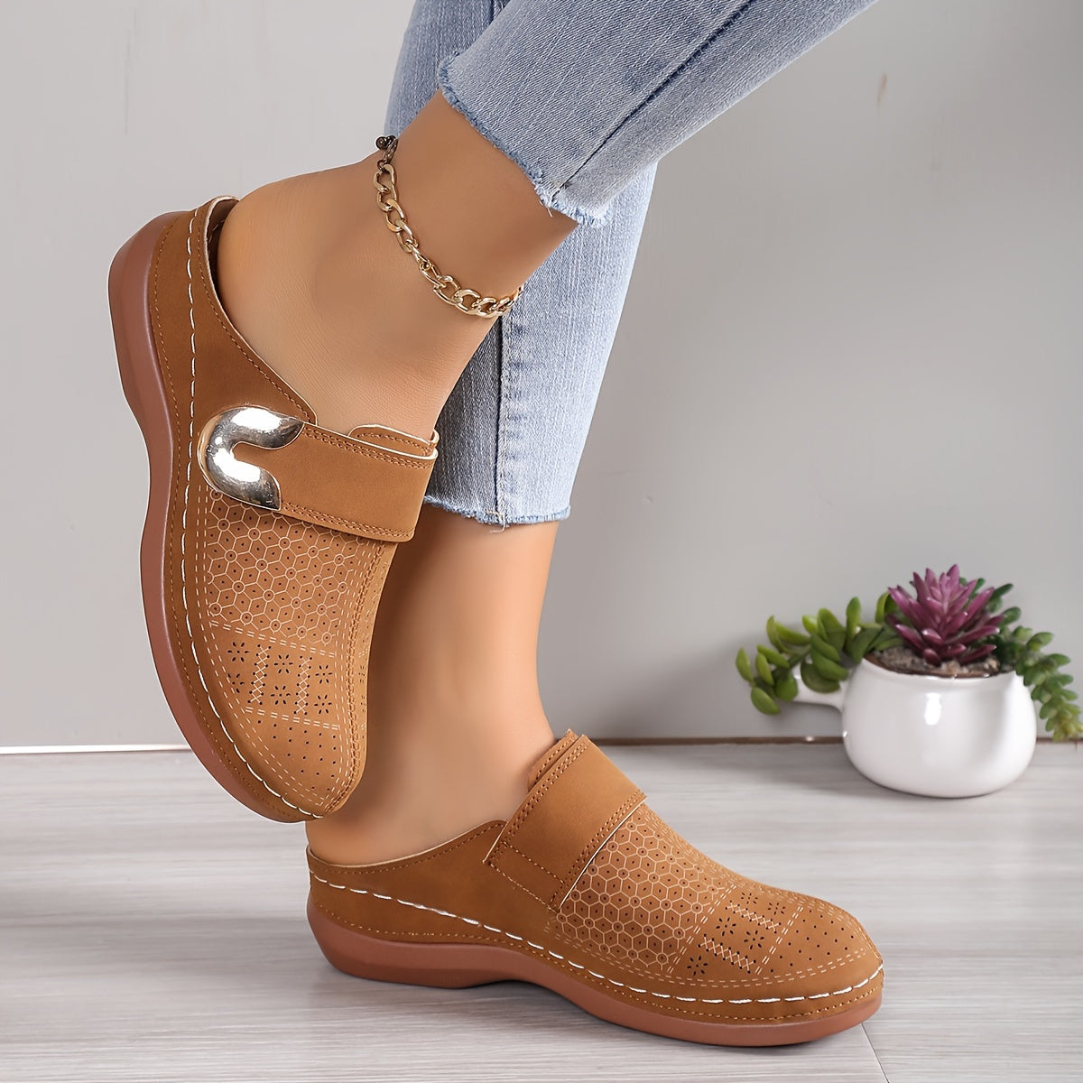 Slip On Closed Toe Wedge Mule Clogs - Isla